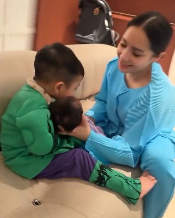 Instagram.com/raffinagita1717